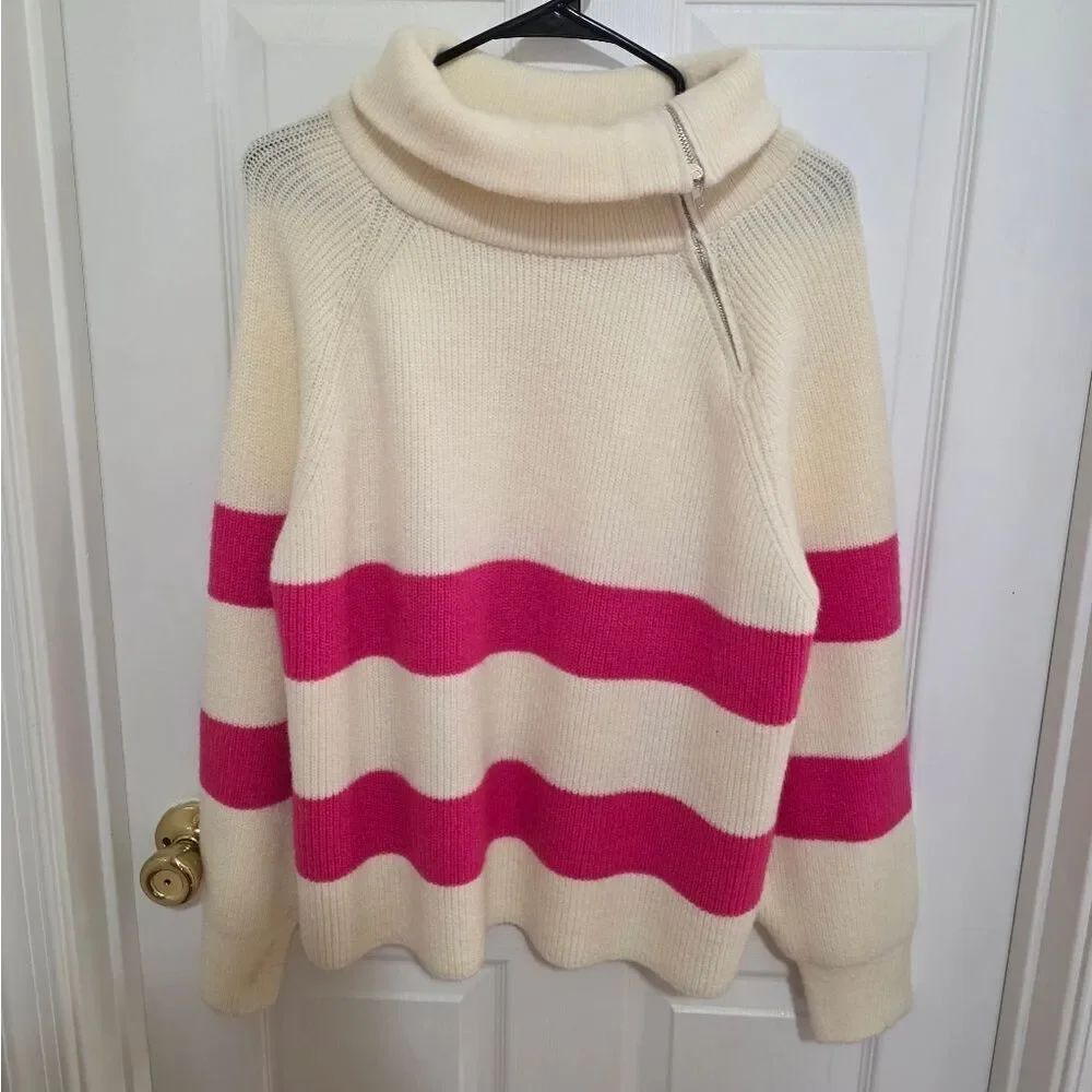 POL Cream and Pink Striped Turtleneck Sweater NEW Size SM